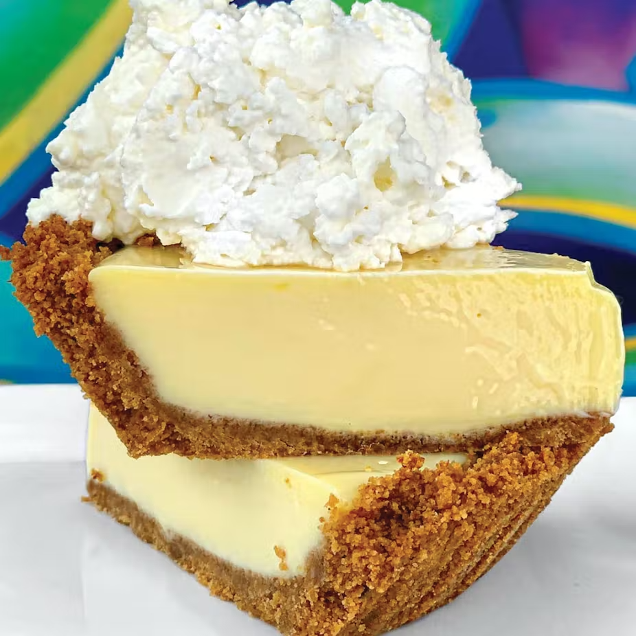 Image of Classic: Large Claws Dinner For 6 & Key Lime Pie