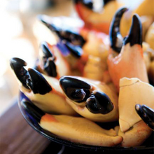 Load image into Gallery viewer, Medium Stone Crab Claws
